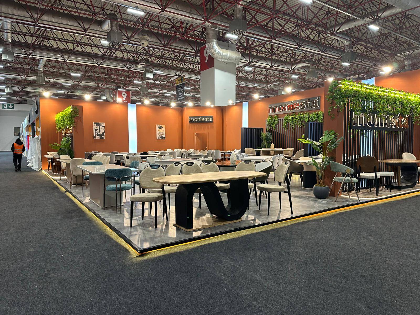 Moniesta — Toromanlar Mobilya — Istanbul Furniture Fair 2026