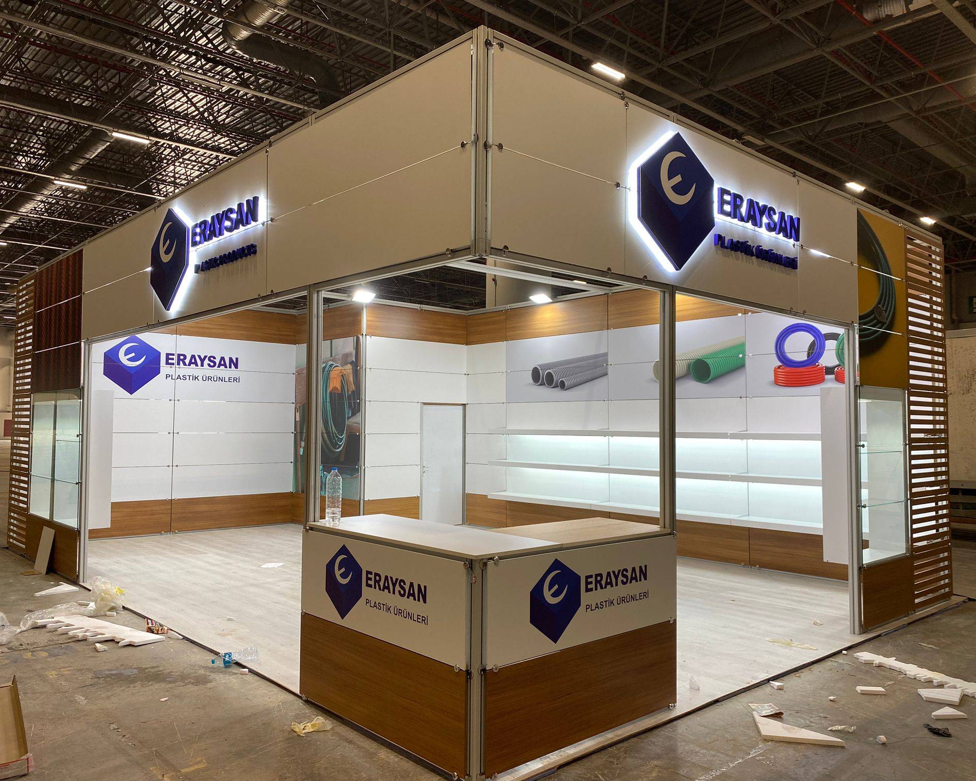 Maxima Stand